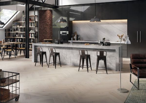 Bilde av Parkett Saga Herringbone Parkett Pearl