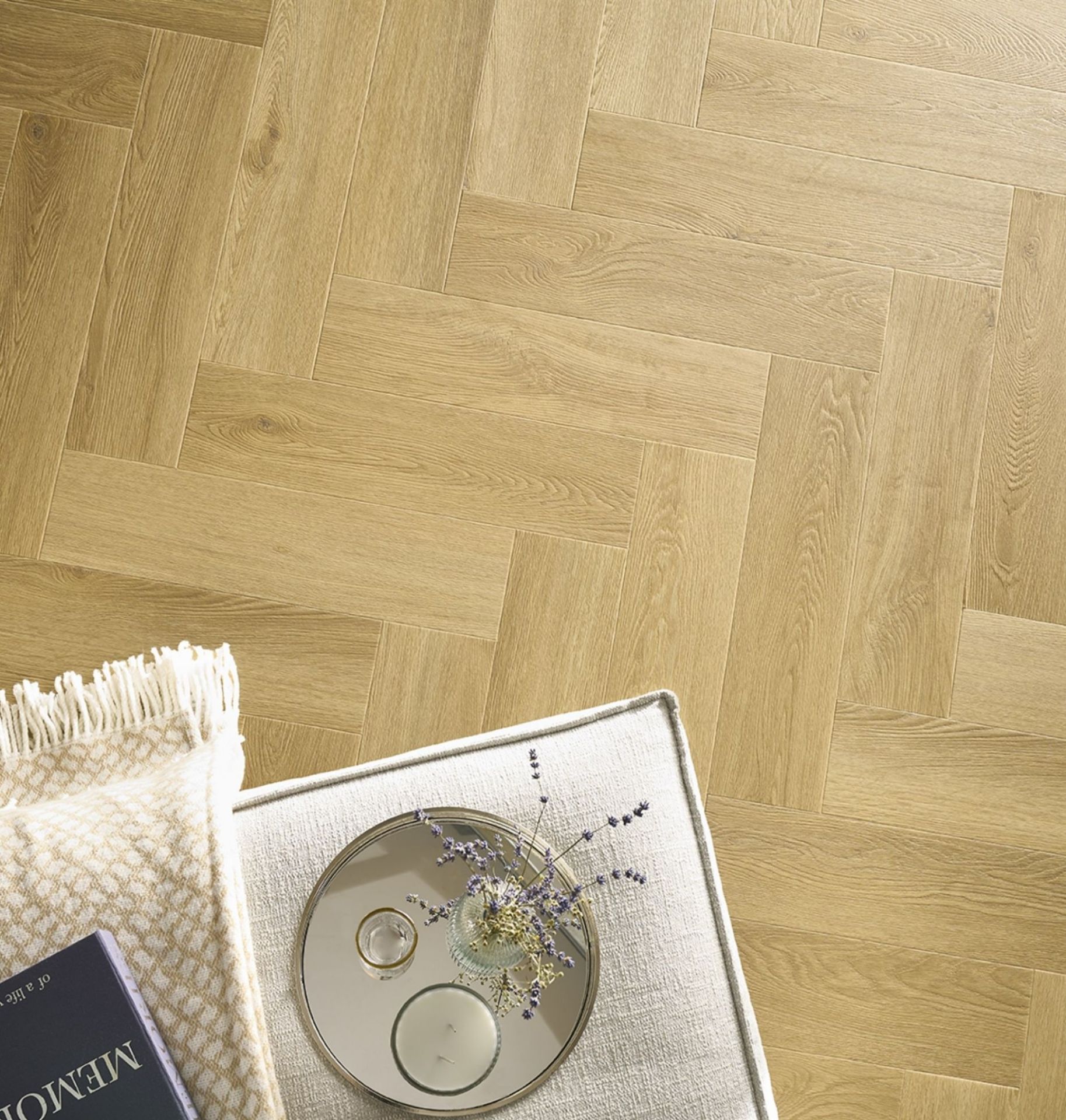 Bilde av Klikkvinyl Amaron Herringbone Menor Oak