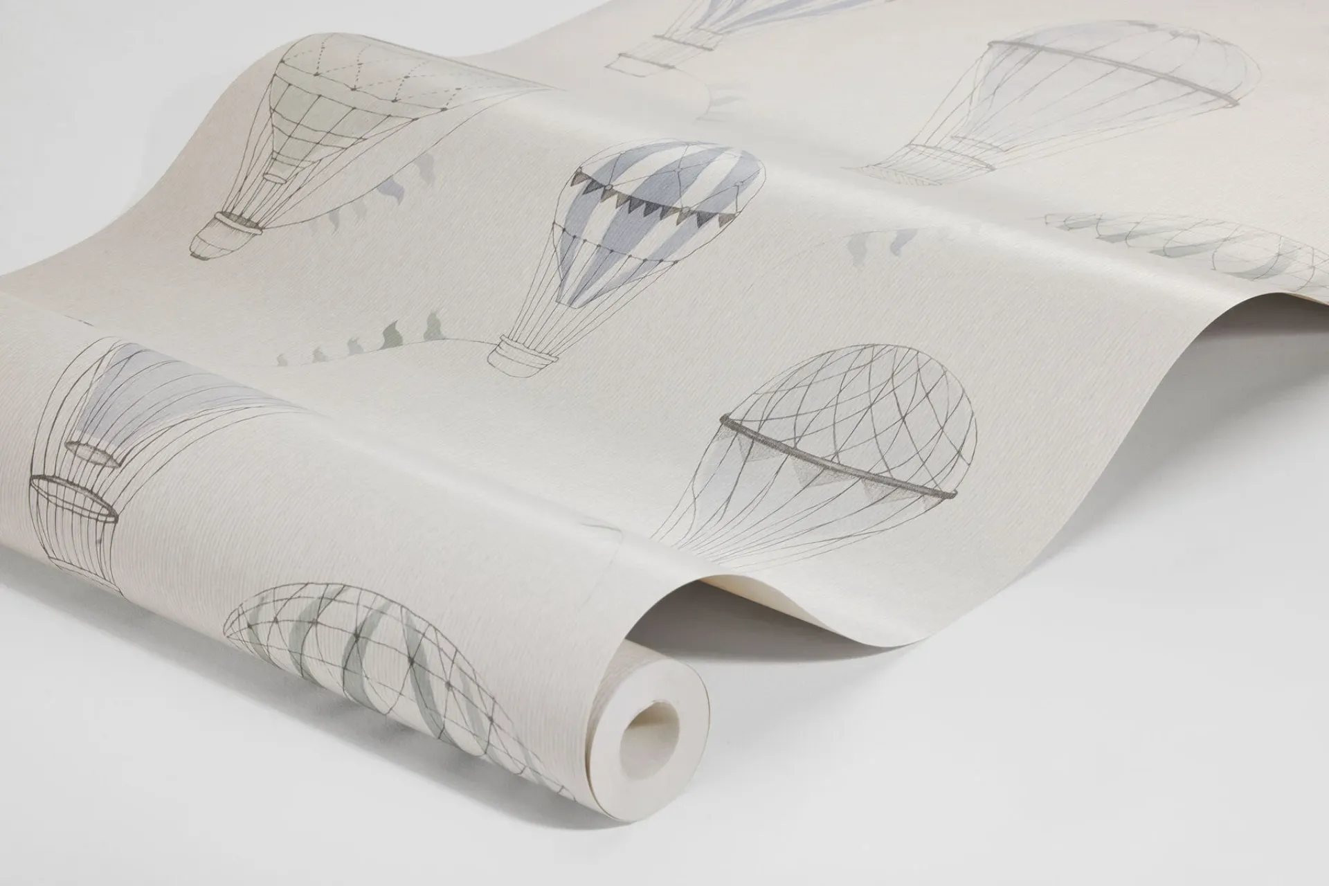 Bilde av Tapet Newbie Wallpaper II Up In The Sky 6940