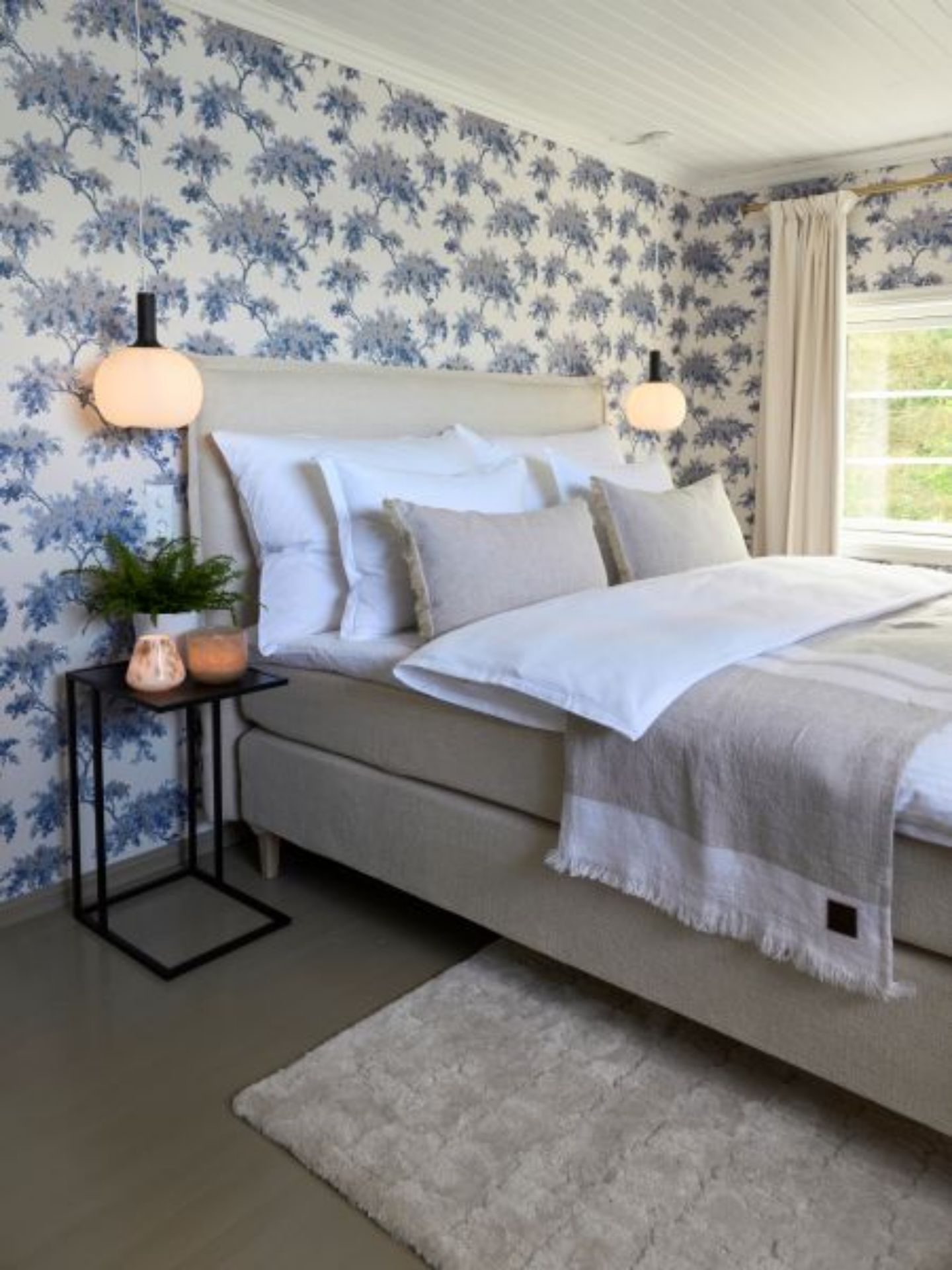 Bilde av Tapet Crown M1672