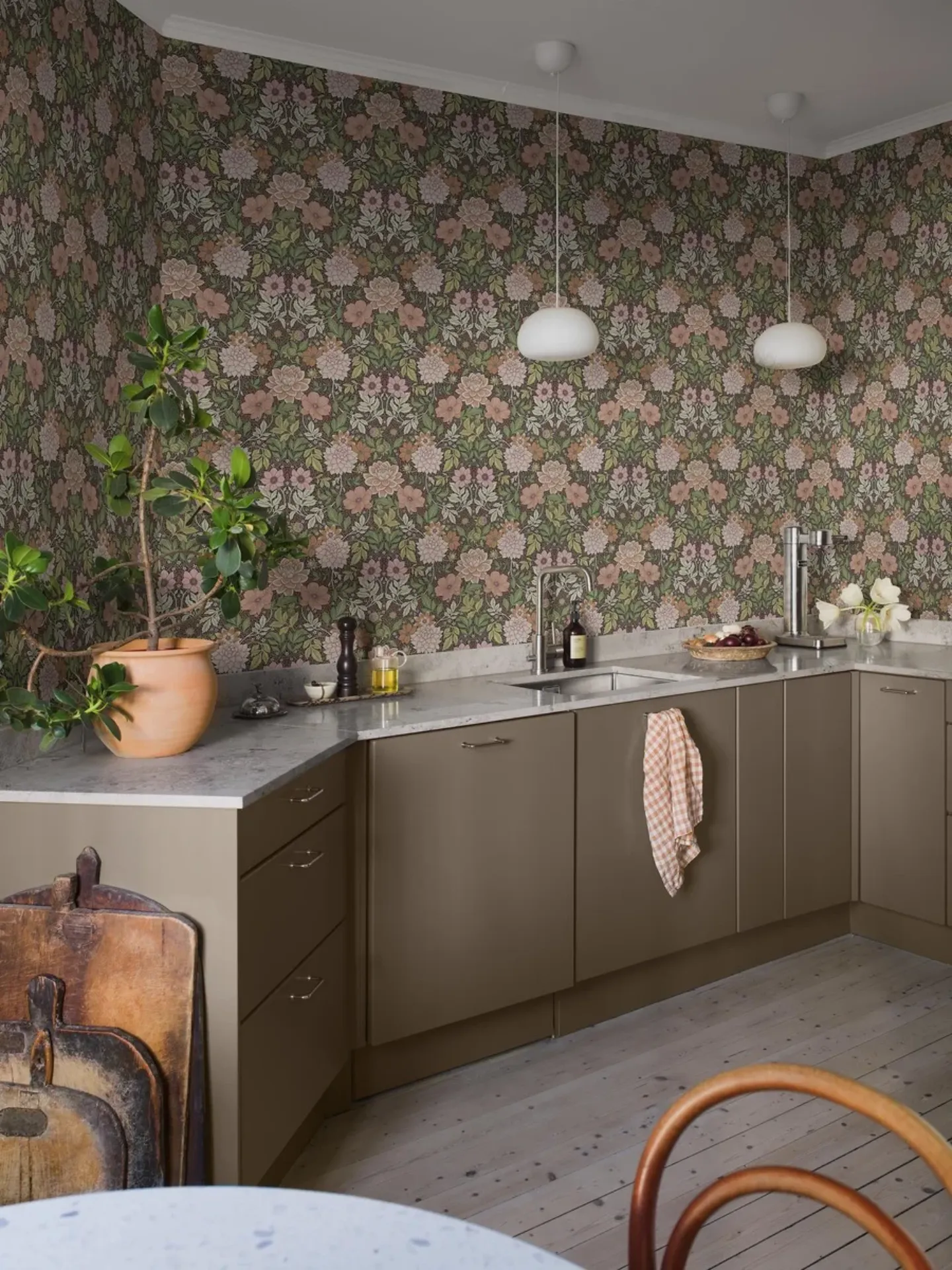 Bilde av Tapet Falsterbo III Dahlia Garden 7693