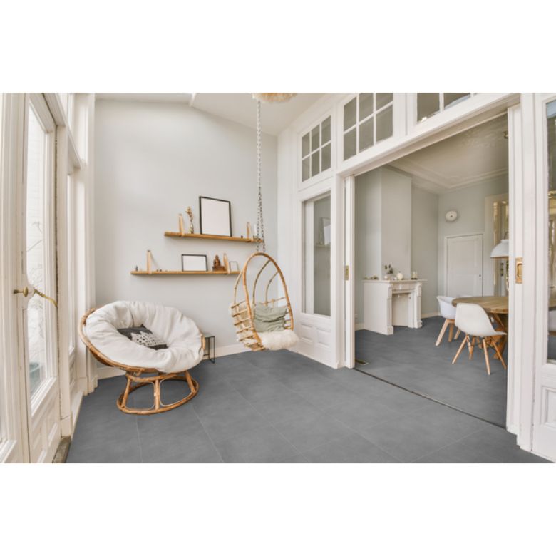 Bilde av Klikkvinyl Rigid Essentials Tile Empire m/fuge