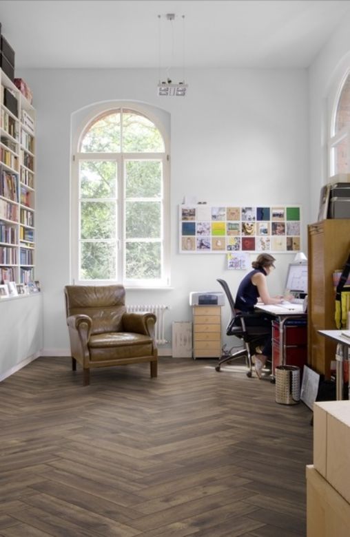 Bilde av Laminatgulv Herringbone 4766 Calais Eik